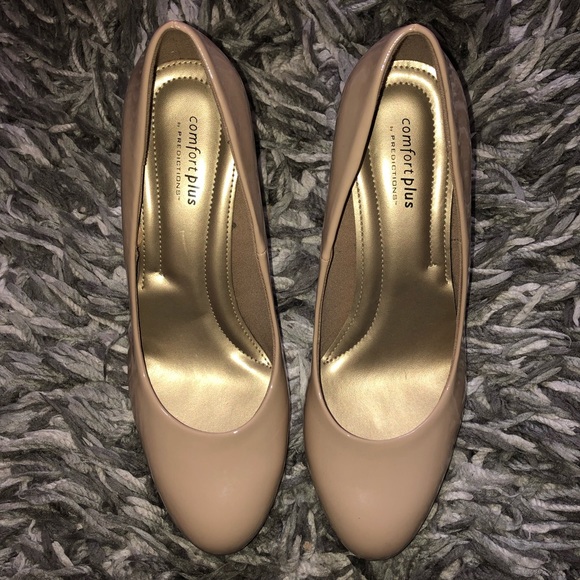 comfort plus by Predictions Shoes - Comfort Plus by Predictions Nude Heels SZ 9.5 wide